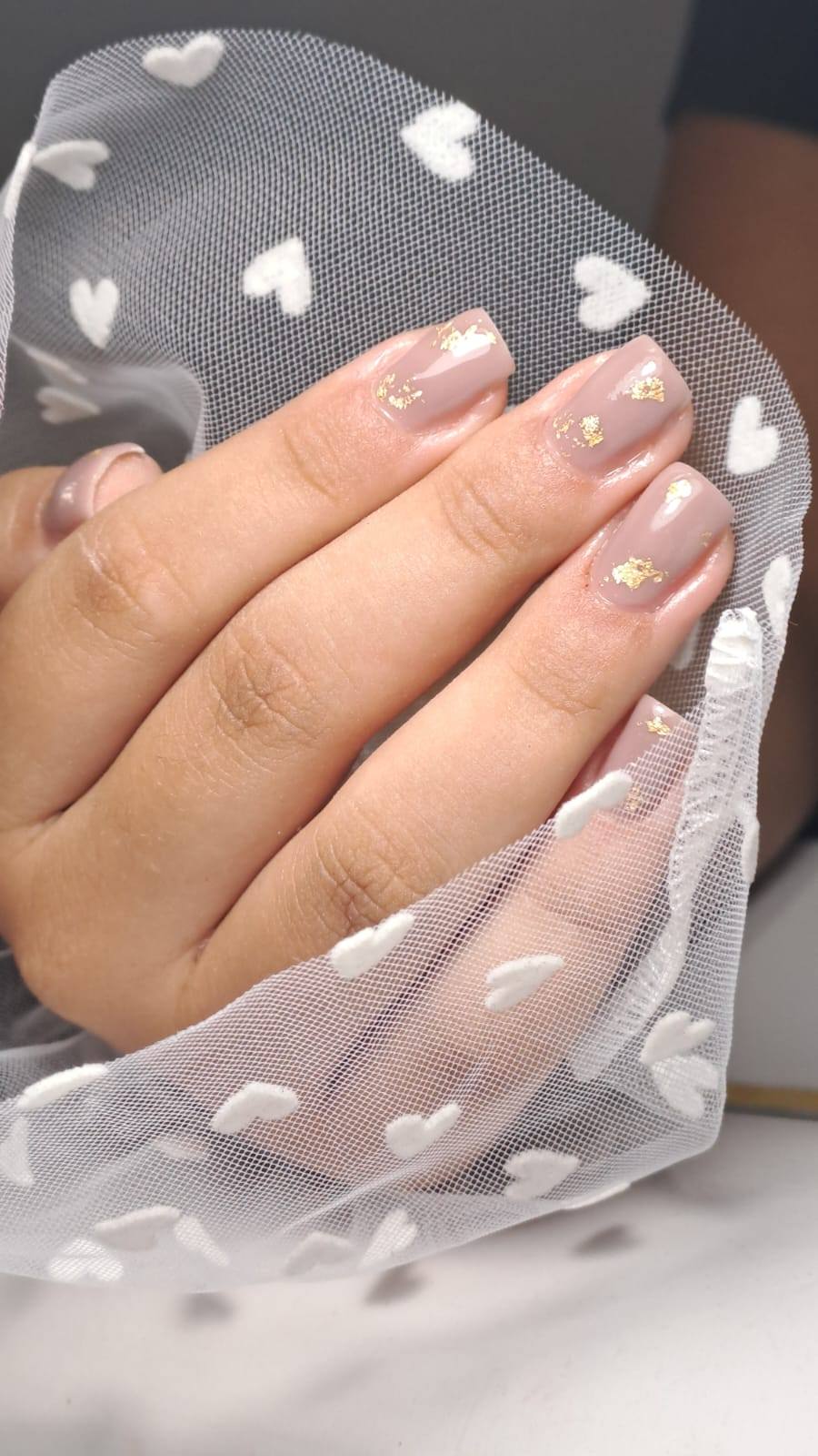 Nude cu foiță aurie